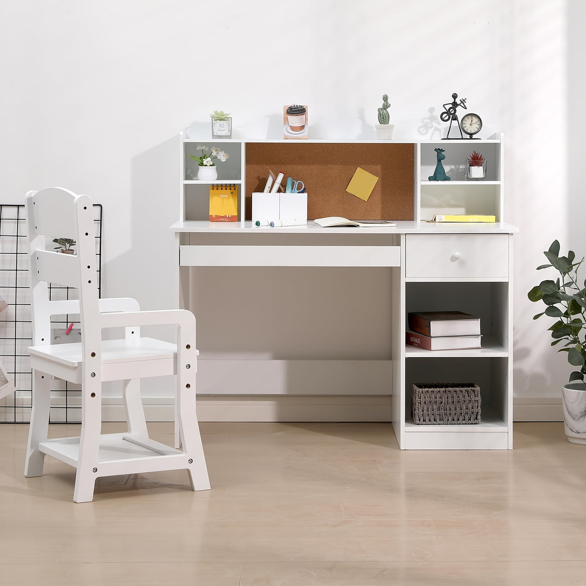 Kids Desk And Chair Set, Wooden Study Table with Storage Shelf, Bulletin Board, Keyboard Stand And Pen Holder